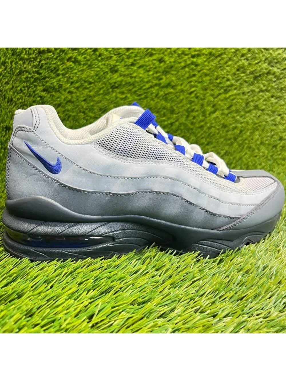 Nike Air Max 95 Boys Size 6.5Y Gray Black Athletic Running Walking Shoes Sneaker